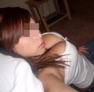 Fille sensuelle à gros seins voulant baiser à Dreuil-lès-Amiens